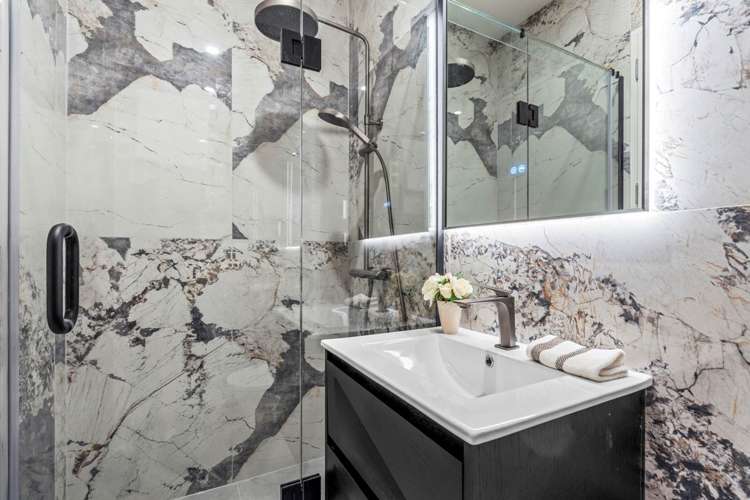 32 Furlough Road Opaheke_3