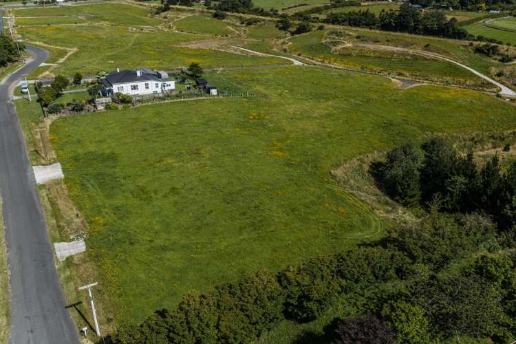 31, 33, 35 Hills Road Stratford_1