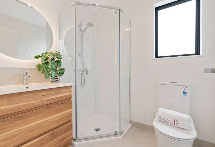 57 Bradbury Road Botany Downs_6