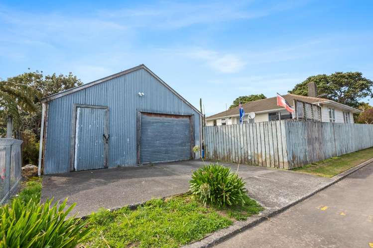 126 Corinna Street Waitangirua_19