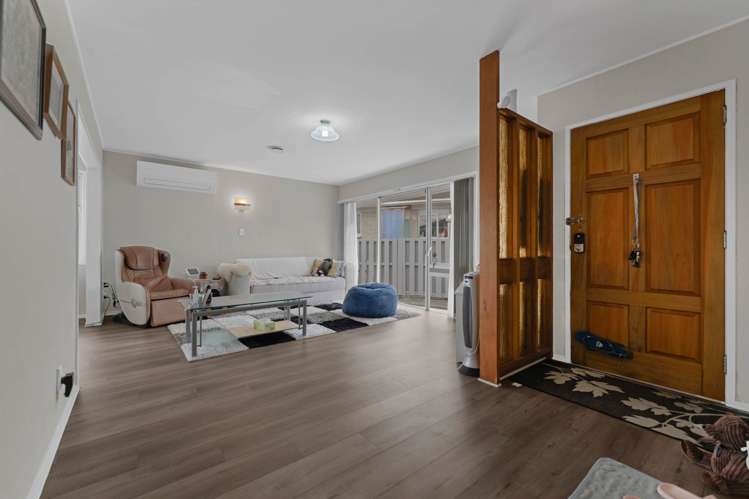 12 Suwyn Place Weymouth_10