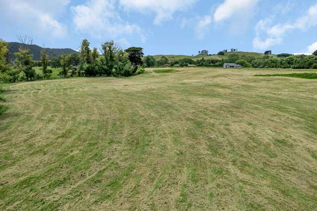 Country Lifestyle, City Close