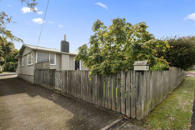 62 Basley Road Owhata_12
