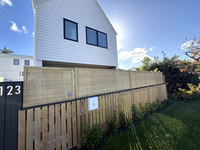 1/123 Barrack Road Mt Wellington_1