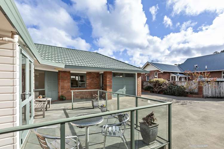 189a The Parade Island Bay_12