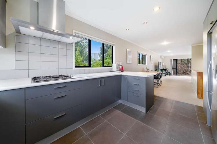 2 Sonoma Crescent Oteha_7
