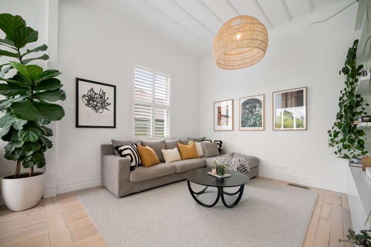 27 Shoal Bay Road Devonport_12