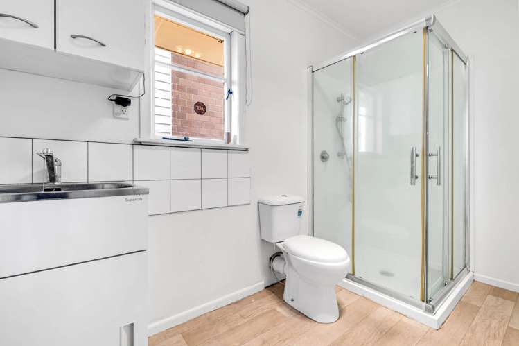 37 Hallberry Road Mangere East_11