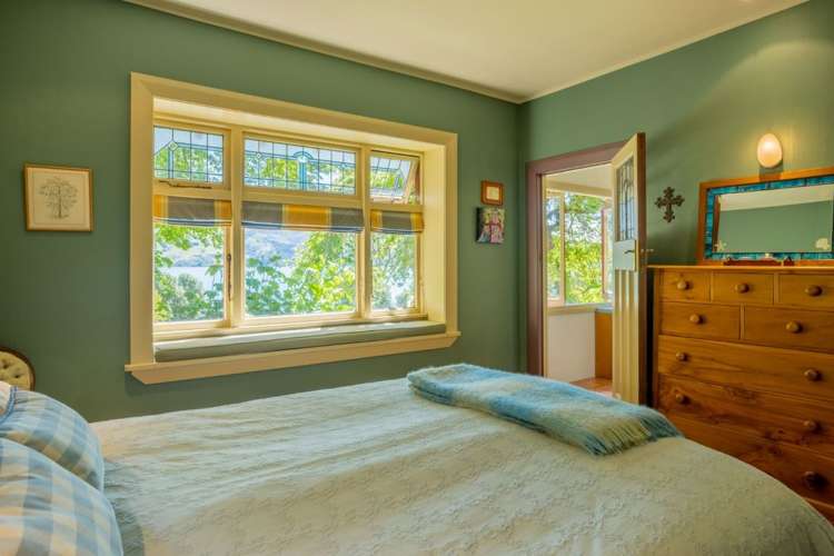 281 Beach Road Akaroa_6