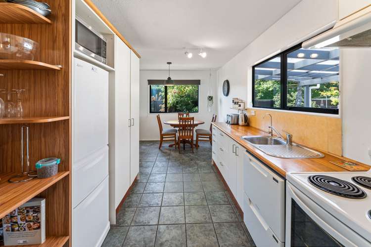 27 Eighty Eight Valley Road Wakefield_10