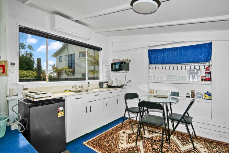 3 Kupe Street Carters Beach_9