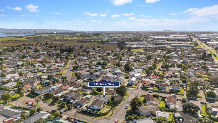 3 Frobisher Way Clendon Park_18