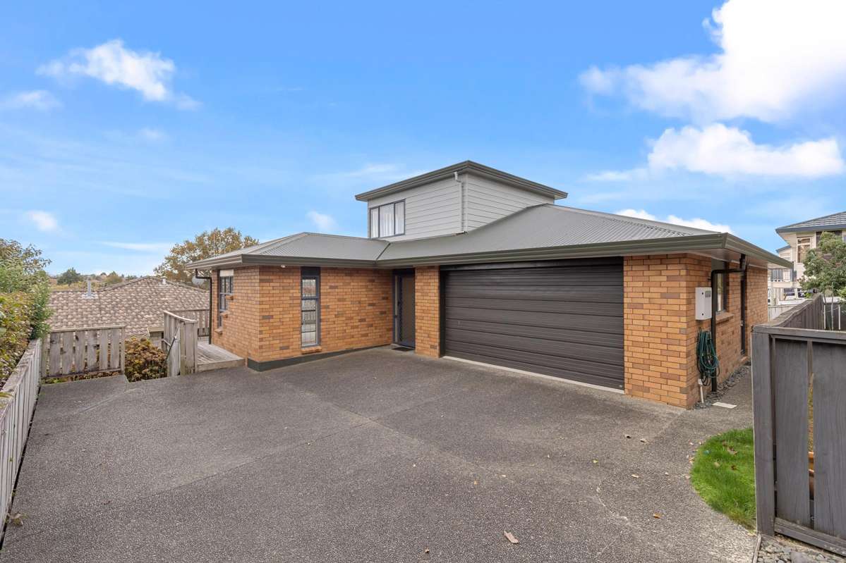 2/136 Rutherford Street_0