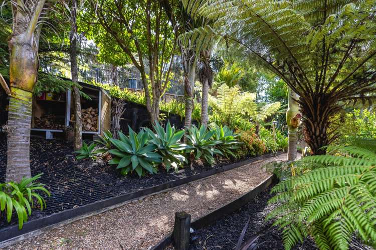 72 Waiheke Road Waiheke Island_31