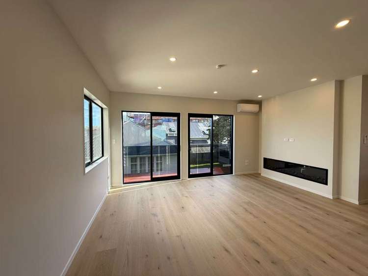 2/15 Manapau Street Meadowbank_5