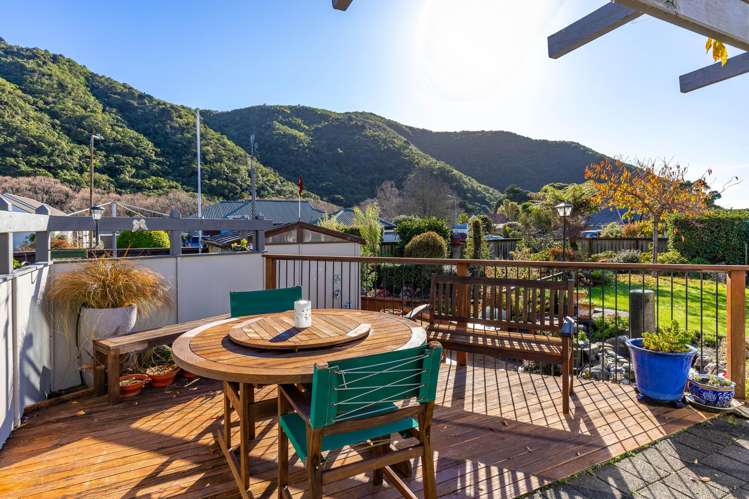 16 Huia Street Waikawa Picton_21