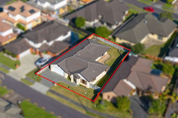 6 Banshire Close Flat Bush_24