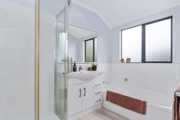 14 Thornlea Drive Welcome Bay_8