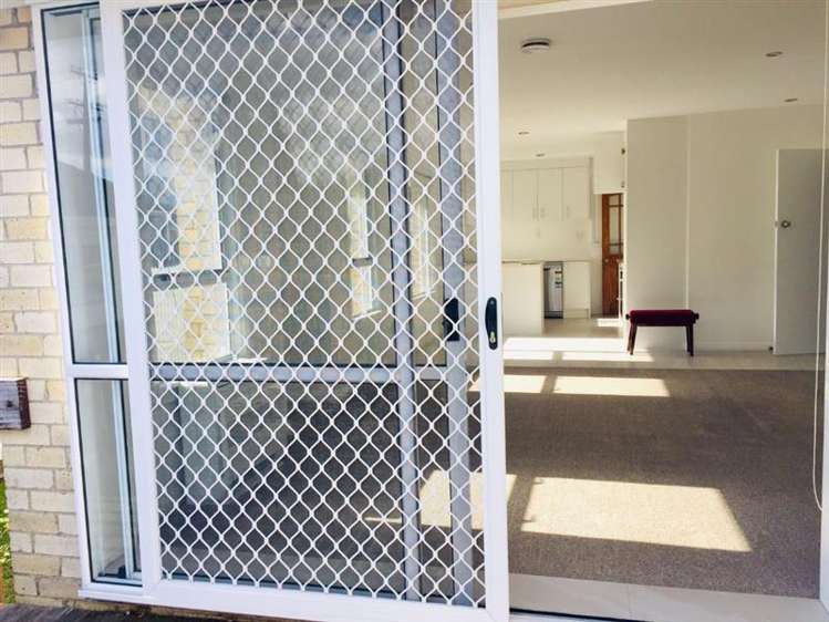 20 Rogan Street Mount Roskill_11