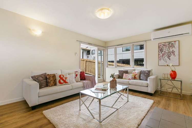 243a Glengarry Road Glen Eden_3