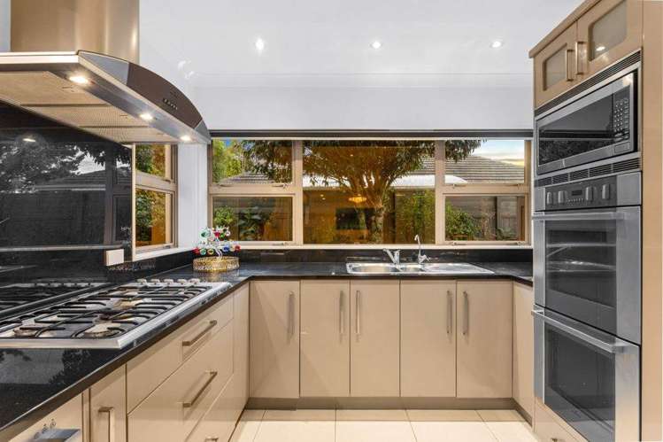 26A Beach Road Pahurehure_12