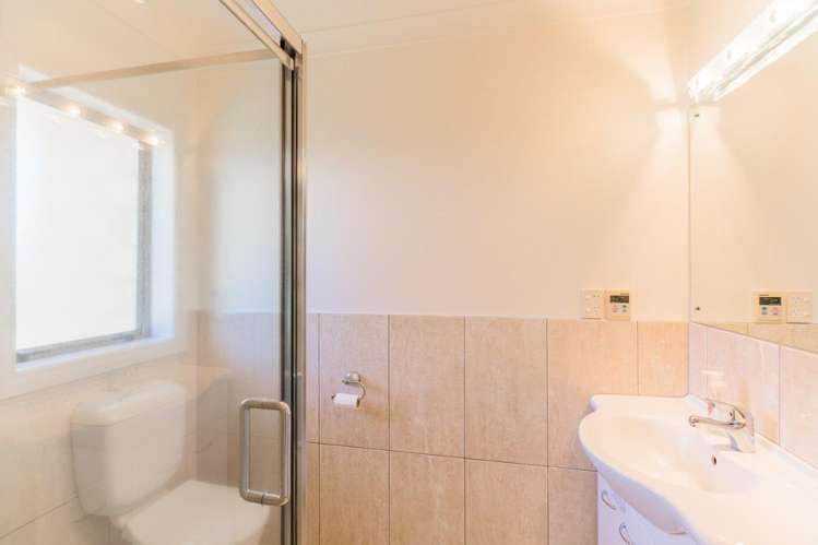 61 Regent Drive Paraparaumu Beach_10