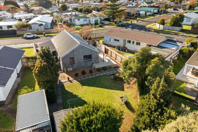Perfect Starter Family Home!