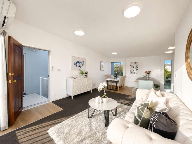 98/7 Kelvin Hart Drive East Tamaki_5