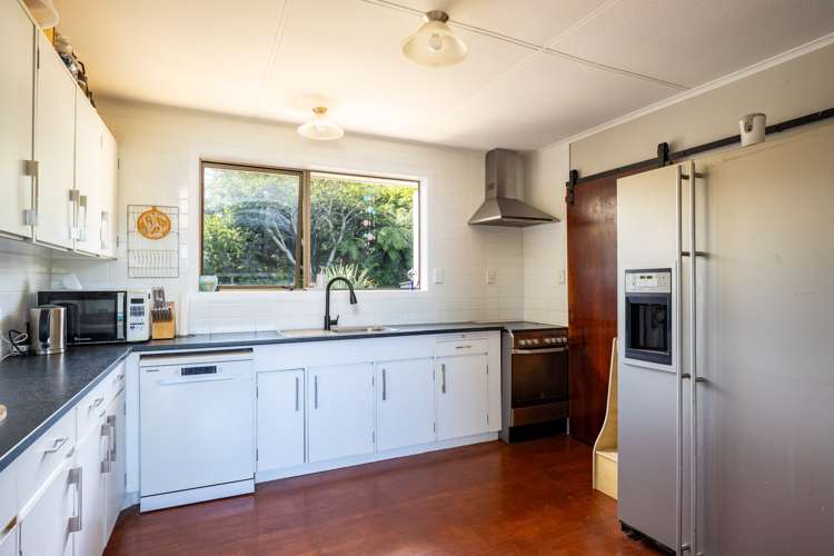 114 Oxford Road Okato_6