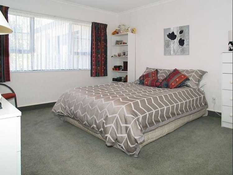 8 Scoresby Grove Whitby_13