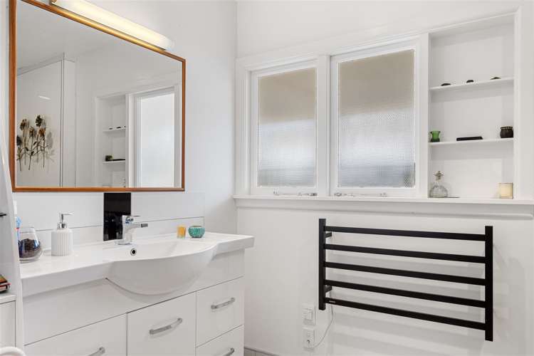 32 Sloan Terrace Cashmere_9