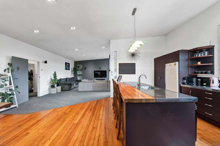 82 Mawhitiwhiti Road Normanby_8