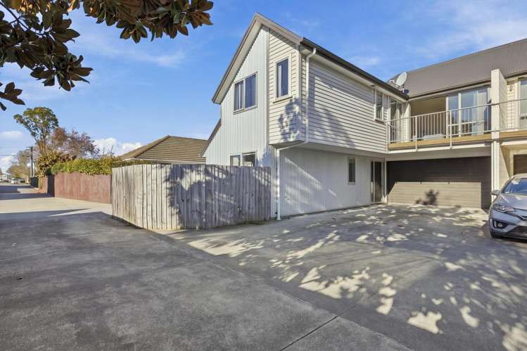 1-2/76A Southampton Street Sydenham_10