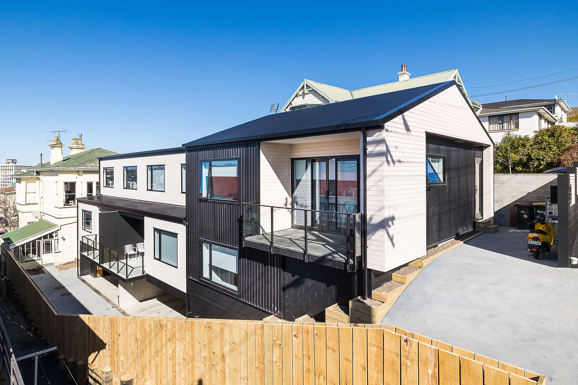 B/74 London Street Dunedin Central_0