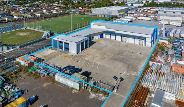 Extensively refurbished food facility in Takanini