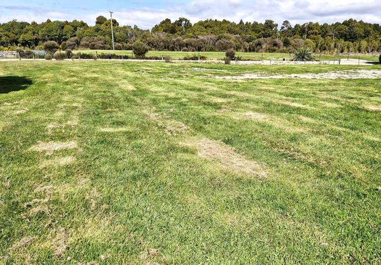 8 Chesterfield Road Awatuna_9