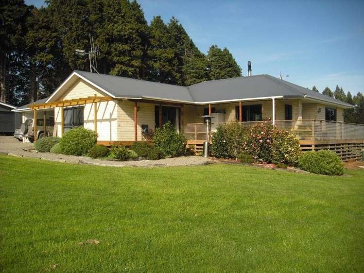 60 High Street Eketahuna_12