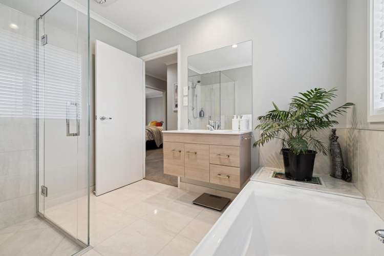 70 Pohutukawa Parade Riverhead_13