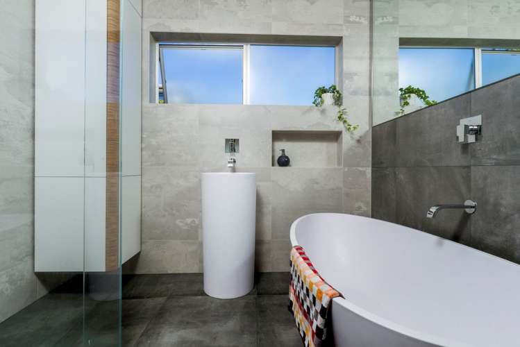 2/15 Winscombe Street Belmont_12