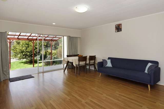 2/11 Manson Avenue Stoke_3