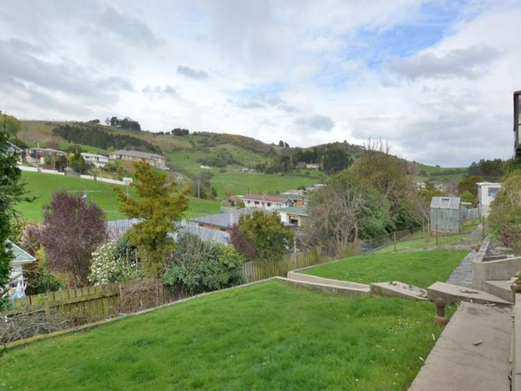 8 Weir Street Green Island_23