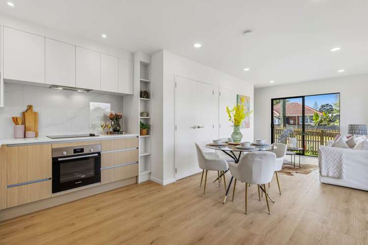 22 Alamein Road_4