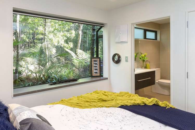 11d Longfellow Parade Glen Eden_13