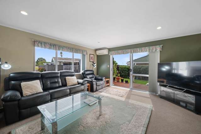 A/325 Royal Road Massey_2