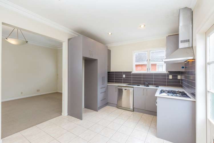 1602 Great North Road Waterview_8