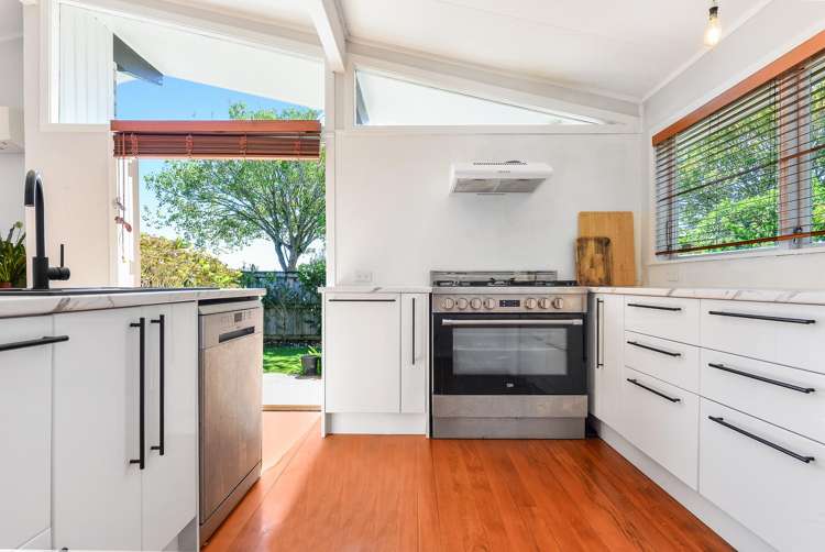 17 Sherwood Drive Pukete_3