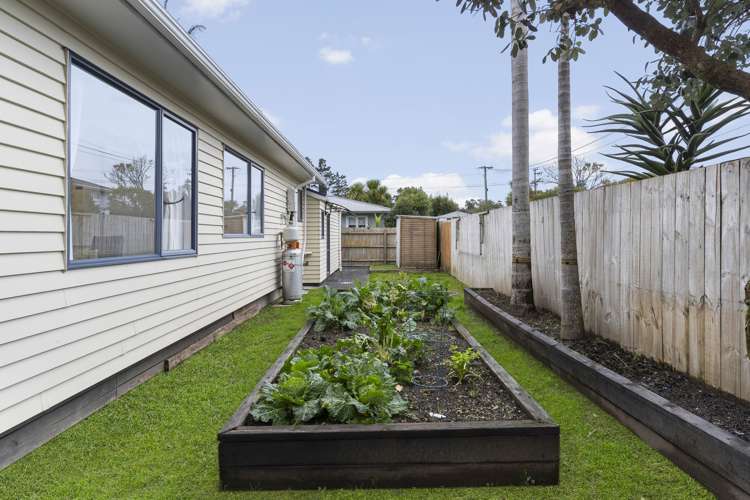 58a Woodside Road Massey_12