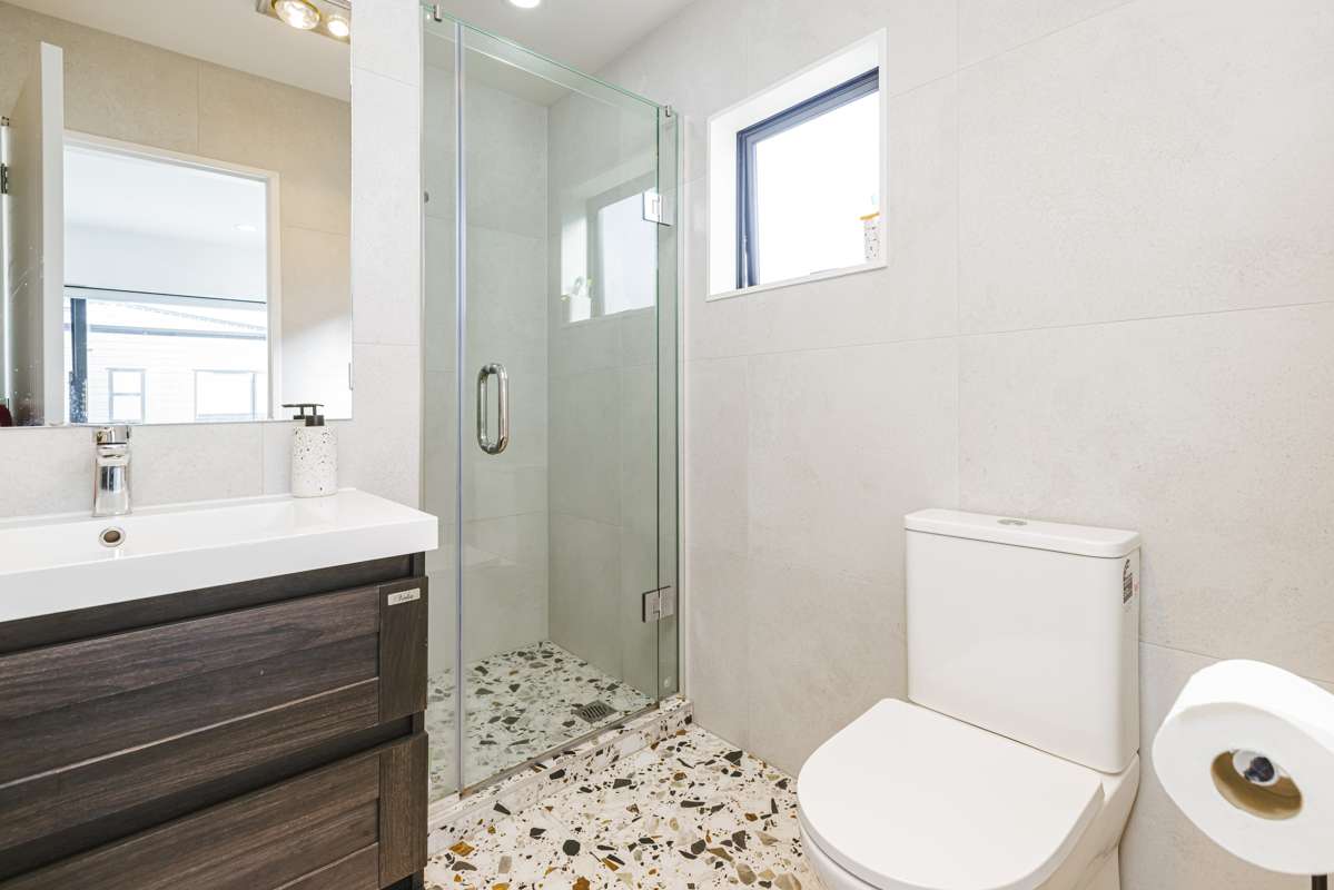 1/77 Glenmore Road_3
