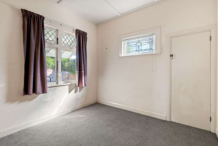 9 Hungerford Road Lyall Bay_14