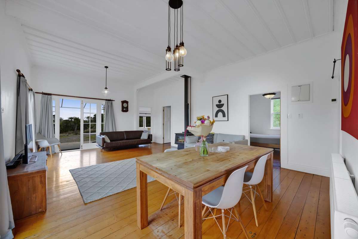 602 Pembroke Road West_3